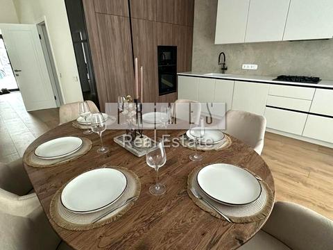 будинок за адресою Центральна вул.