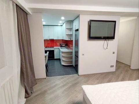 квартира за адресою Новонаводницька вул. (Лаврська), 24