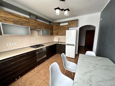 квартира за адресою Василя Стуса вул., 28