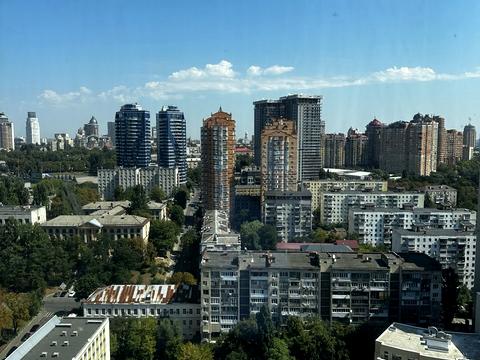 комерційна за адресою Предславинська вул., 20-А