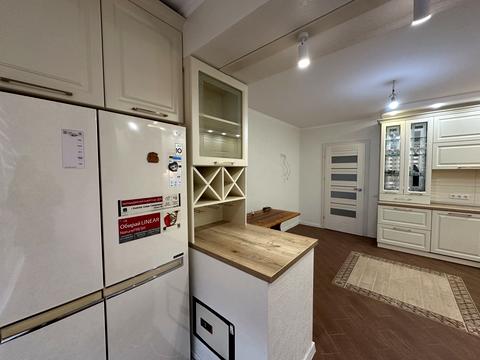 квартира за адресою Володимира Івасюка вул., 84