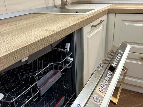 квартира за адресою Володимира Івасюка вул., 84