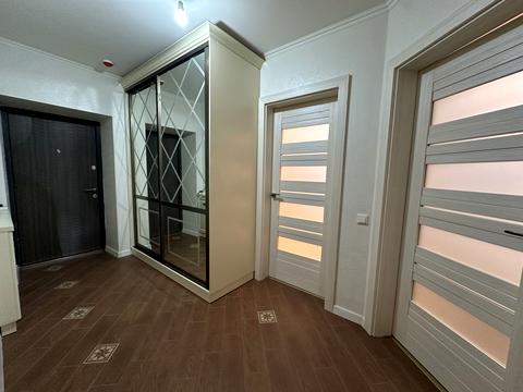 квартира за адресою Володимира Івасюка вул., 84