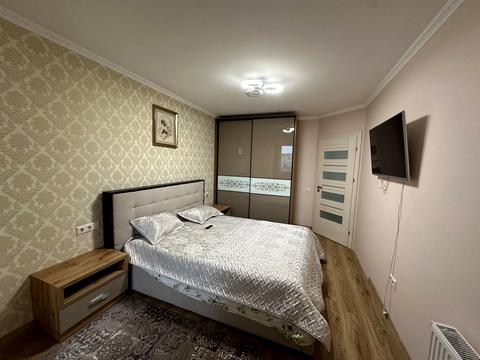 квартира за адресою Володимира Івасюка вул., 84