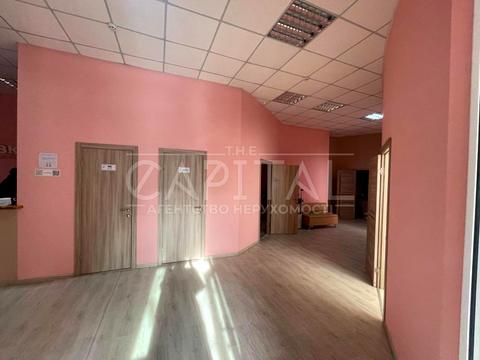 комерційна за адресою Київ, Срібнокільська вул., 12