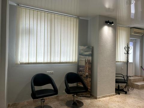 комерційна за адресою Райдужний масив вул., 19/2