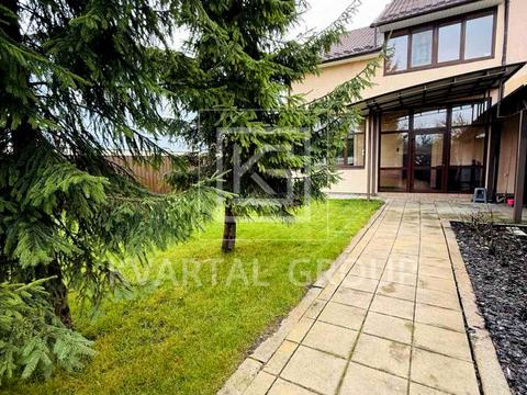 будинок за адресою Озерна вул.