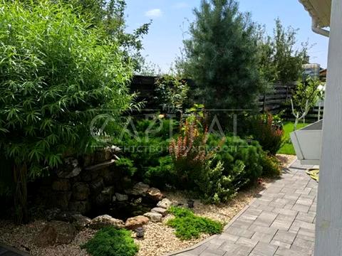 будинок за адресою Центральна