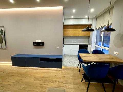 квартира за адресою Салютна вул., 2к10