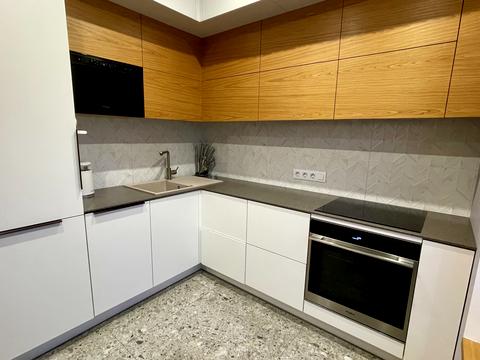 квартира за адресою Салютна вул., 2к10