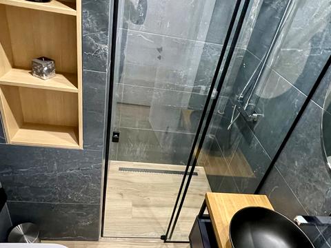 квартира за адресою Салютна вул., 2к10