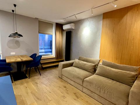 квартира за адресою Салютна вул., 2к10