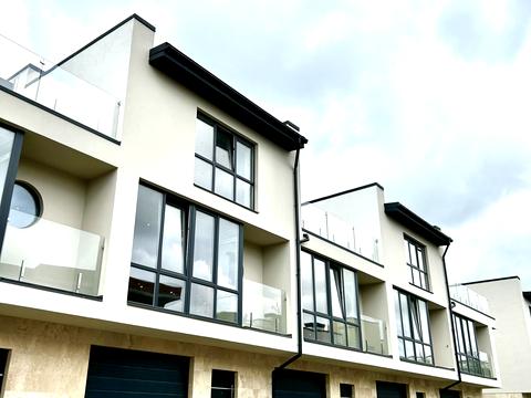 дом по адресу Кульпарковская ул.