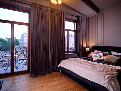 квартира по адресу Военный спуск, 13-А