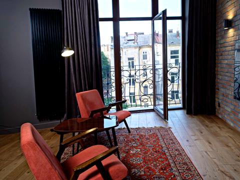 квартира по адресу Военный спуск, 13-А