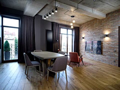 квартира по адресу Военный спуск, 13-А