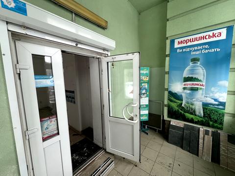 комерційна за адресою Депутатська вул., 23-А