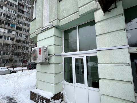 комерційна за адресою Депутатська вул., 23-А