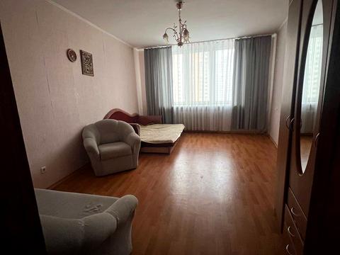 квартира по адресу Олены Пчилки ул., 2