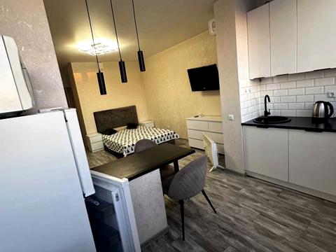 квартира за адресою Київ, Микільсько-Слобідська вул., 10