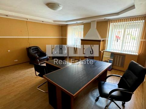 комерційна за адресою Золотоустівська вул., 10-12