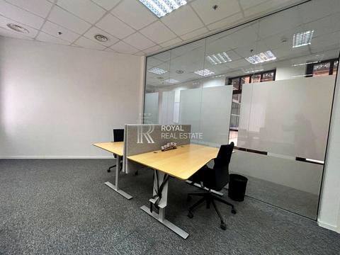 комерційна за адресою Михайлівська вул., 16