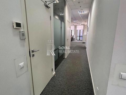 комерційна за адресою Михайлівська вул., 16