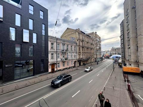 комерційна за адресою Михайлівська вул., 16