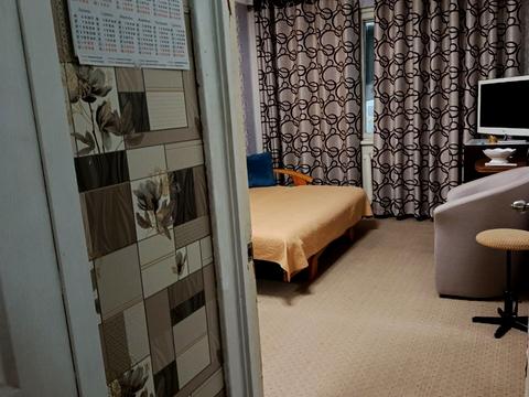 квартира за адресою Олексія Вадатурського вул. (Маршала Малиновського), 47