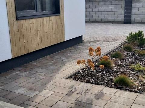 будинок за адресою Бориса Лятошинського вул. (1 Травня)