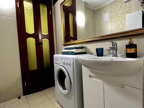 квартира по адресу Трёхсвятительская ул., 3