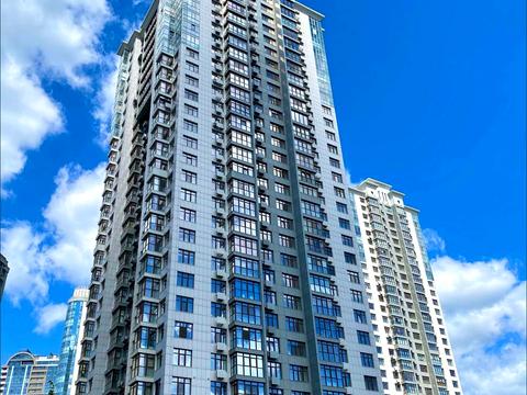 паркомісце за адресою Андрія Верхогляда вул. (Михайла Драгомирова), 9