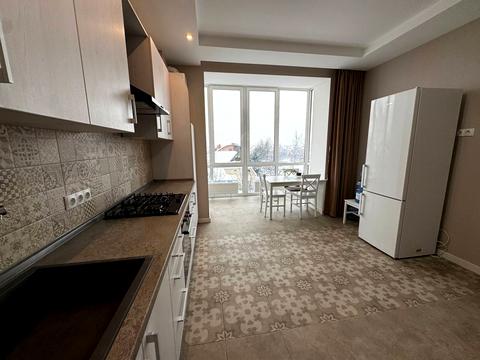 квартира за адресою Абрикосова вул., 12