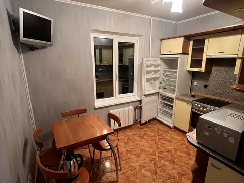 квартира по адресу Червоной Калины просп. (Владимира Маяковского), 52