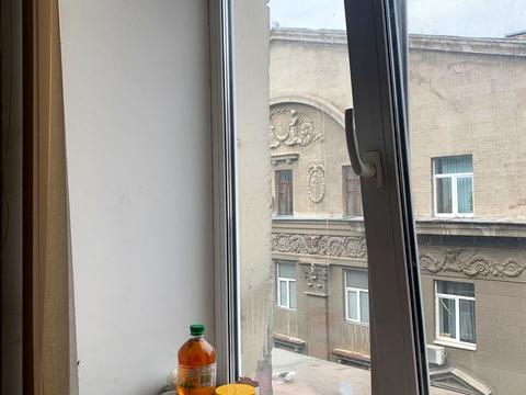 комерційна за адресою Хрещатик вул. (Kreschatic), 13