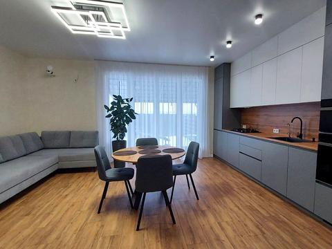 будинок за адресою Ділова