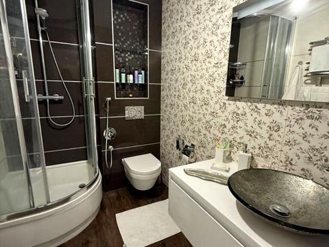 квартира за адресою Свободи бульв., 8