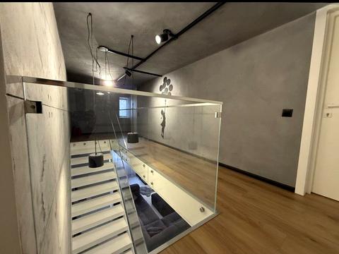 квартира за адресою Свободи бульв., 8