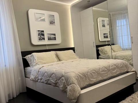 квартира за адресою Свободи бульв., 8