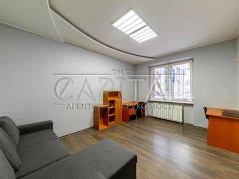 комерційна за адресою Володимира Івасюка просп. (Героїв Сталінграду), 4