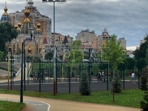 комерційна за адресою Володимира Івасюка просп. (Героїв Сталінграду), 4