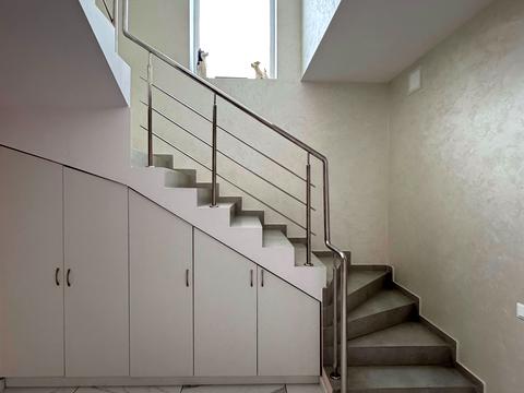 будинок за адресою Патріотів