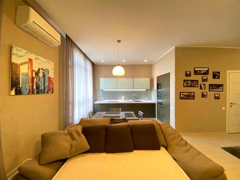 квартира за адресою Андрія Верхогляда вул. (Михайла Драгомирова), 3