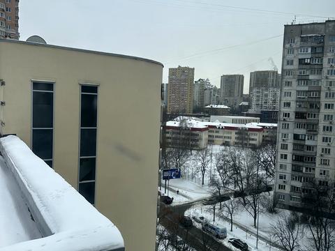 комерційна за адресою Голосіївська вул., 7