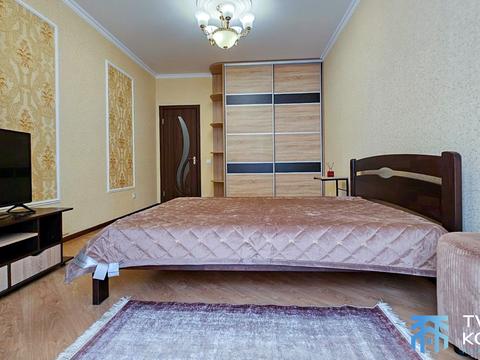 квартира за адресою Київ, Драгоманова вул., 2