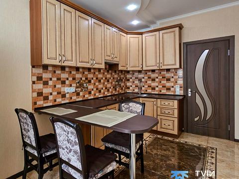 квартира за адресою Київ, Драгоманова вул., 2