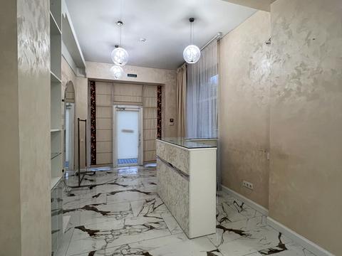 комерційна за адресою Євгена Рихліка вул. (5-й Щорса), 15