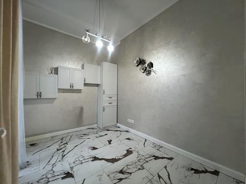 комерційна за адресою Євгена Рихліка вул. (5-й Щорса), 15