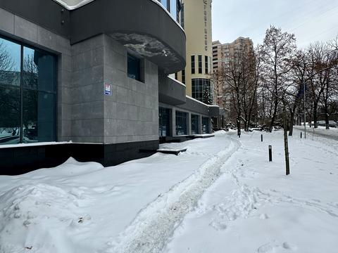 коммерческая по адресу Голосеевская ул., 7