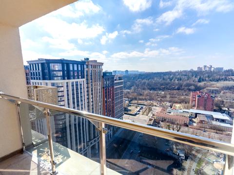 коммерческая по адресу Антоновича ул. (Горького), 109